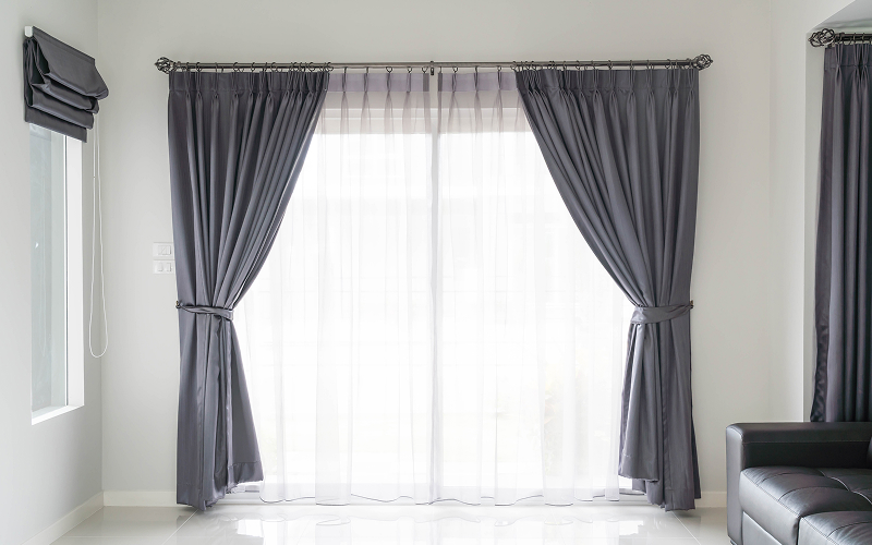 A double-layer curtain.